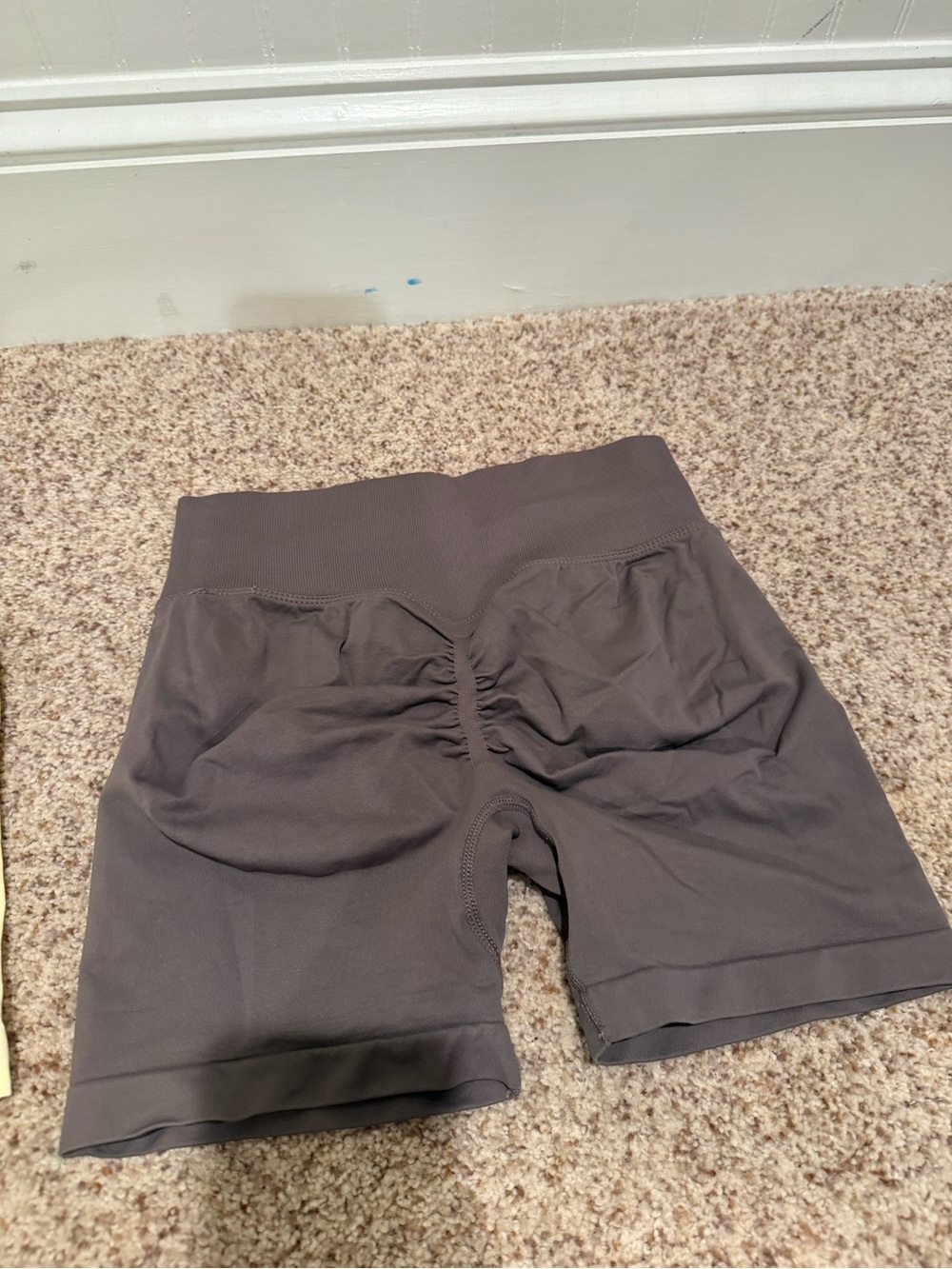 High-Waist Scrunch-Back Bike Shorts in Charcoal Gray